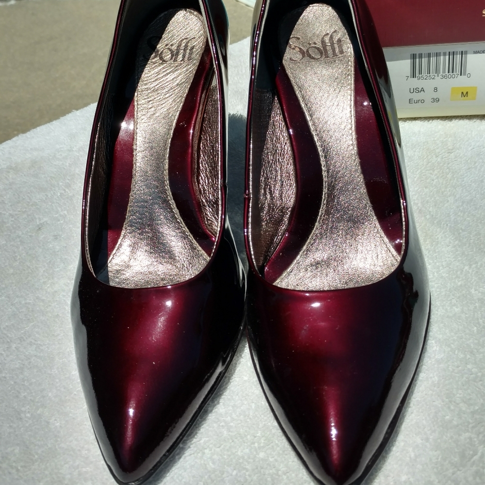 Sofft “Avant” Chianti Patent Leather Pumps